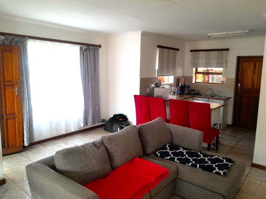 To Let 2 Bedroom Property for Rent in Strelitzia Park Eastern Cape